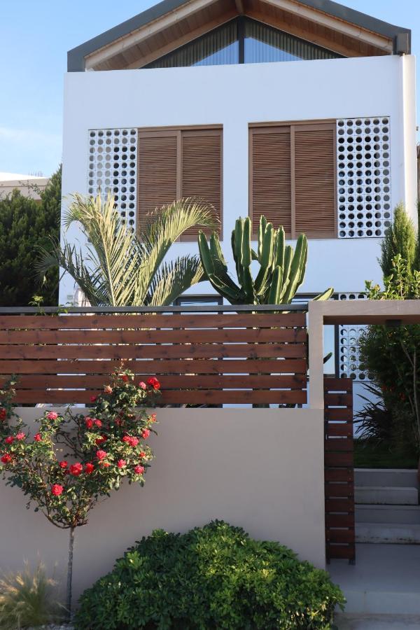 Fos Villa, A Luxe House With Private Heated Pool Galatas  Exterior photo
